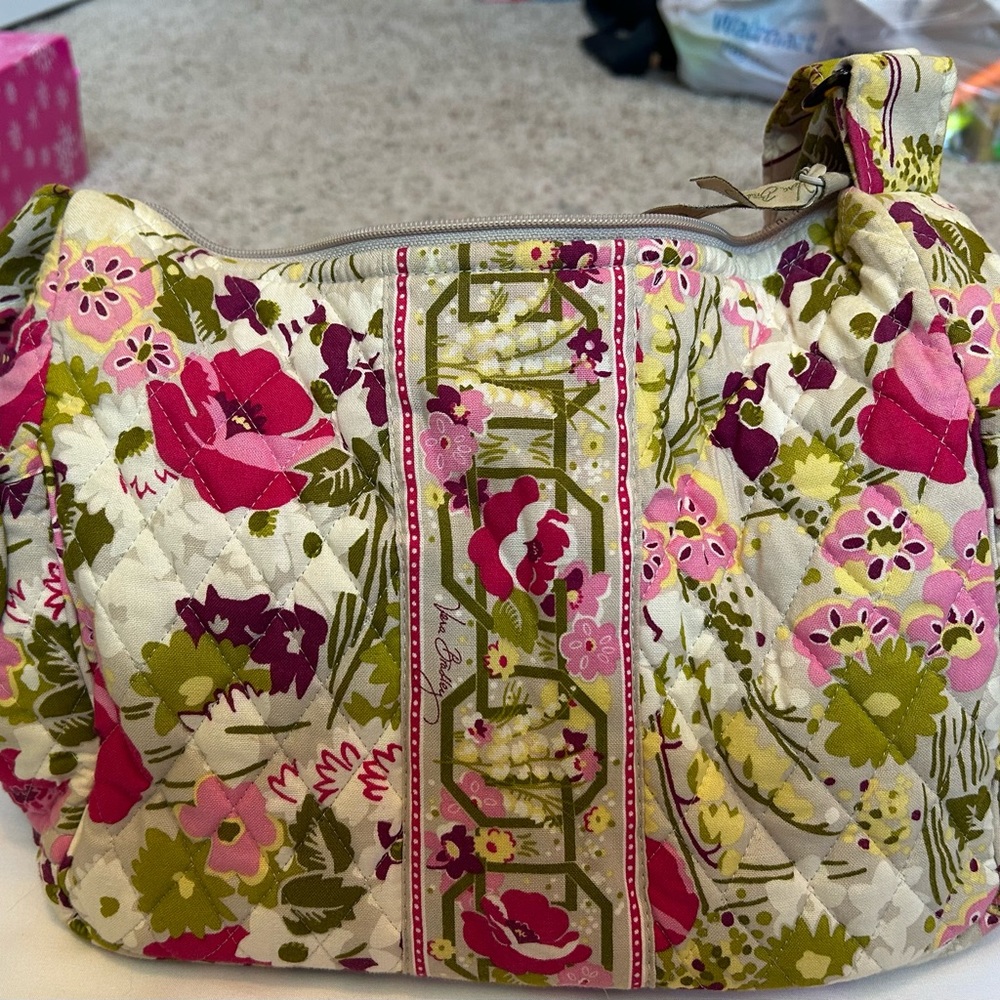 VERA BRADLEY RETIRED PATTERN “MAKE ME BLUSH” HANDBAG - Picture 3 of 7